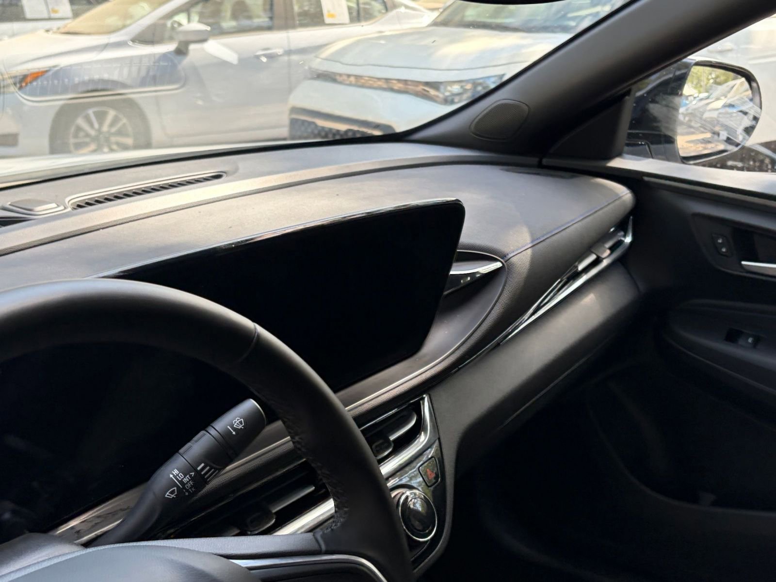Used 2025 Buick Envista Sport Touring FWD image 44