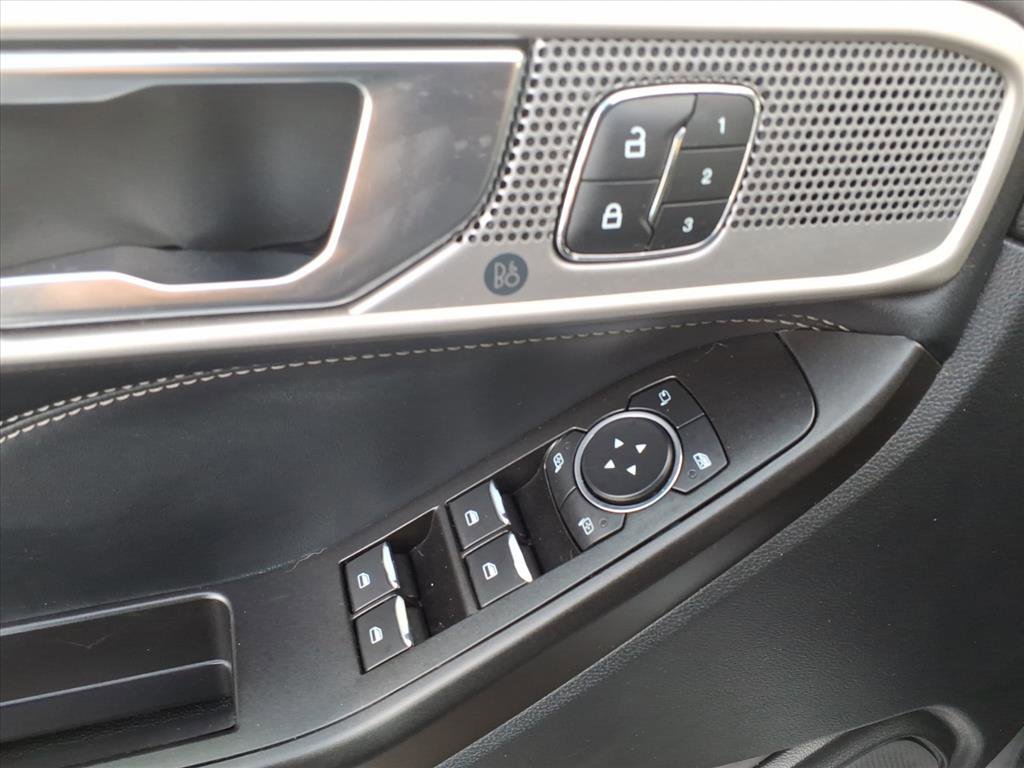 Used 2020 Ford Explorer Limited image 26