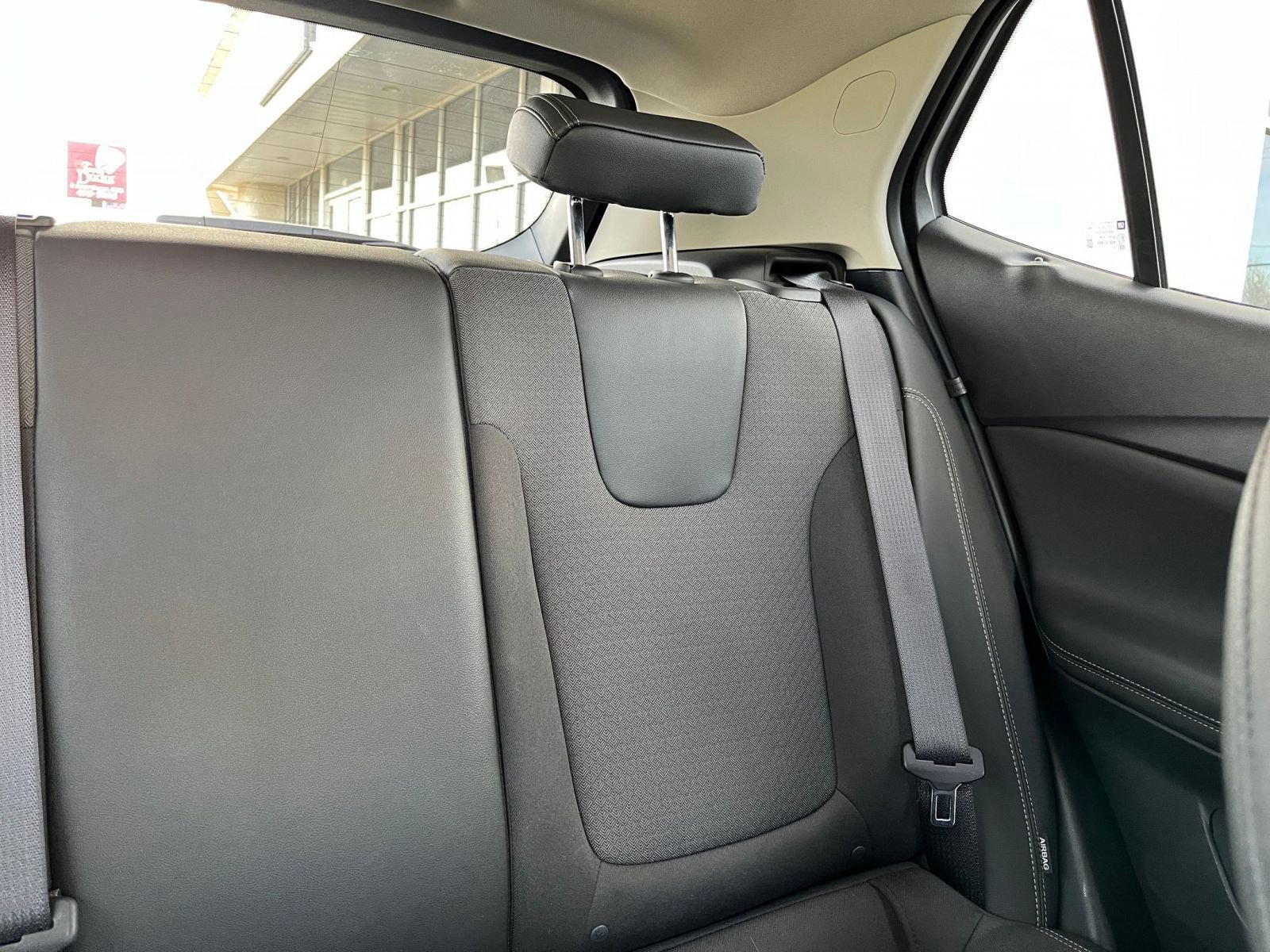 Used 2025 Buick Encore GX Preferred image 36