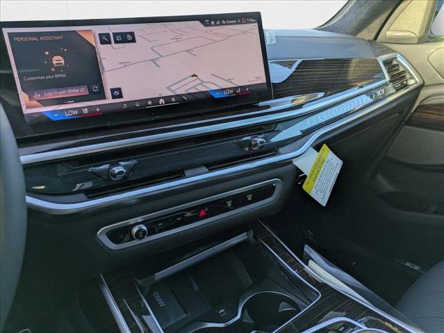 Used 2026 BMW X7 xDrive40i w/ M Sport Package AWD/4WD image 12