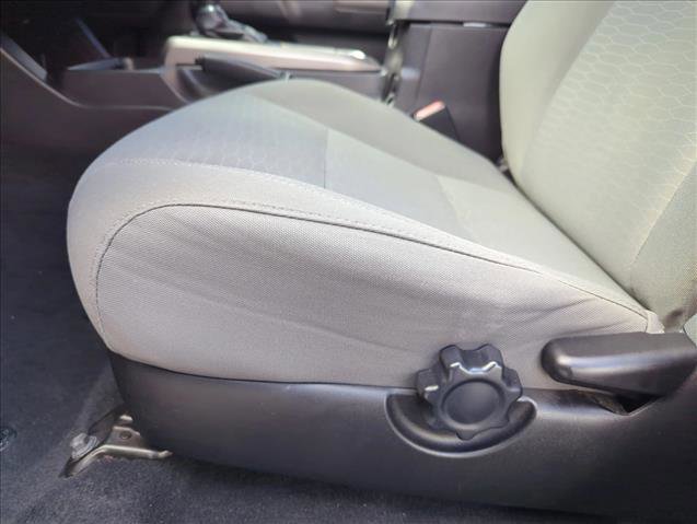 Certified 2016 Toyota Tacoma SR5 w/ SR5 Appearance Package (SN) image 13