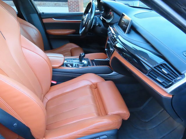 Used 2016 BMW X5 M image 13