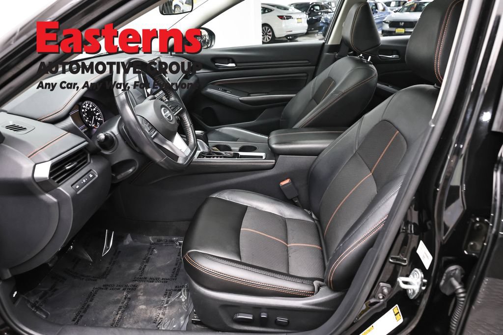Used 2022 Nissan Altima 2.0 SR FWD image 14
