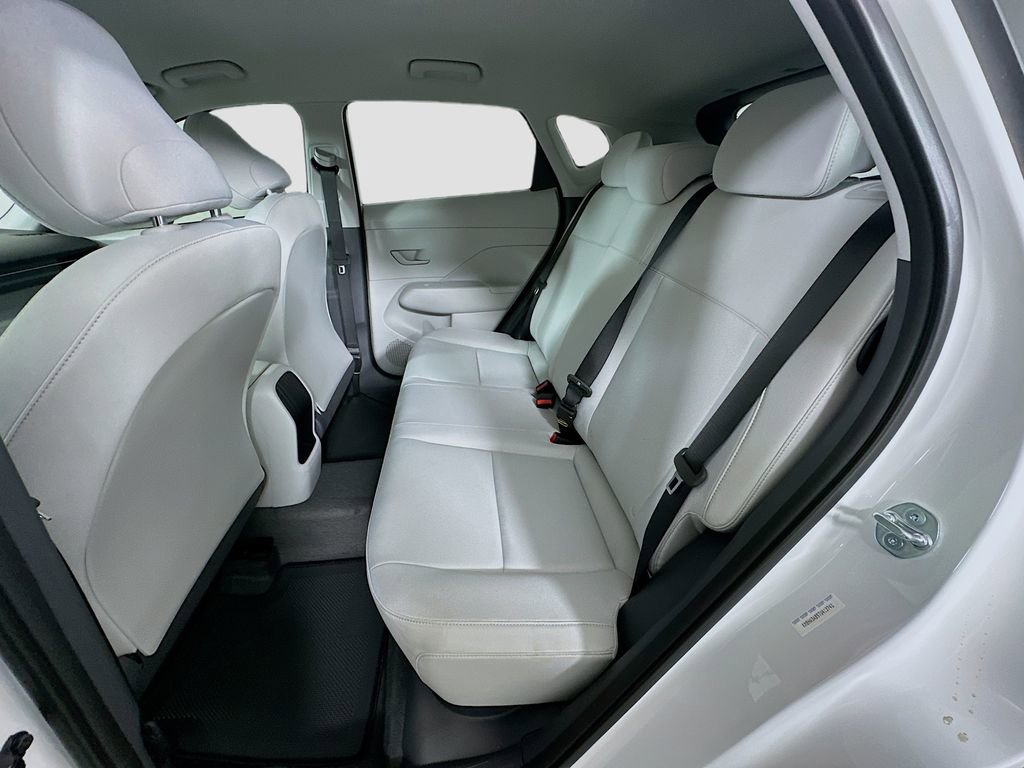 New 2026 Hyundai Kona SE image 16
