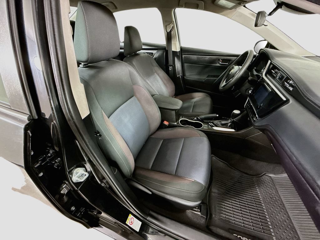 Certified 2018 Toyota Corolla LE FWD image 18