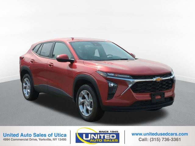 Used 2024 Chevrolet Trax LS w/ LS Convenience Package
