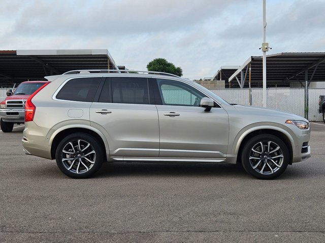 Used 2016 Volvo XC90 T6 Momentum AWD/4WD video 4