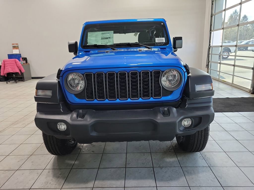 New 2026 Jeep Wrangler Sport video 3