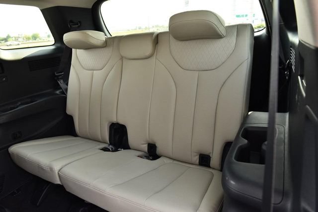 Used 2022 Hyundai Palisade SEL w/ 8P Bench Seat Package FWD image 26