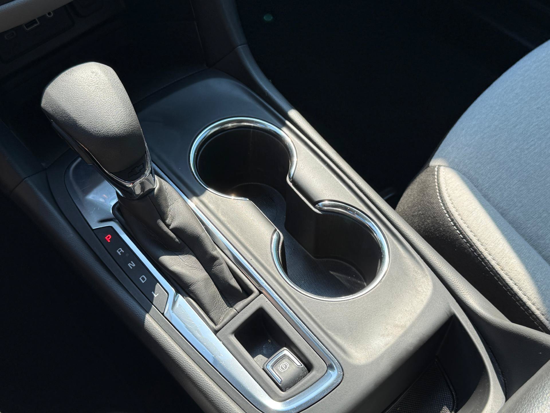 Used 2023 Chevrolet Equinox LS w/ LS Convenience Package FWD image 21