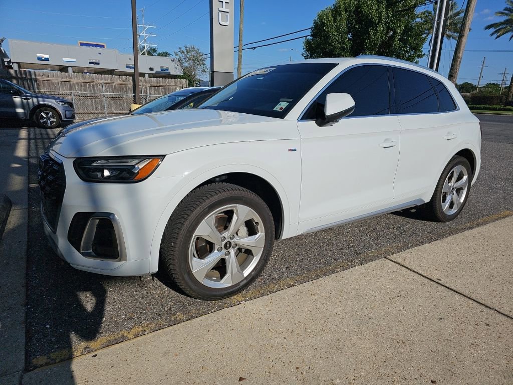 Used 2022 Audi Q5 2.0T Premium Plus w/ Premium Plus Package AWD/4WD image 1