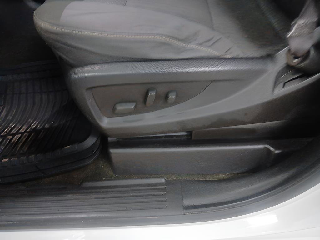 Used 2015 GMC Yukon XL SLE w/ Convenience Package image 19