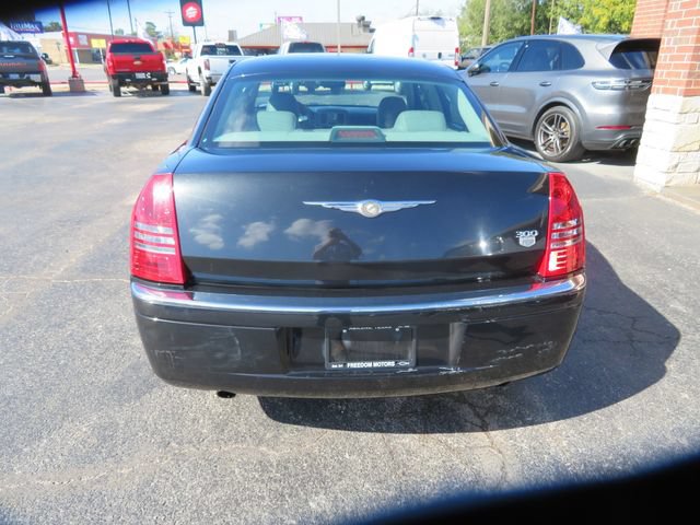Used 2005 Chrysler 300 C RWD image 7