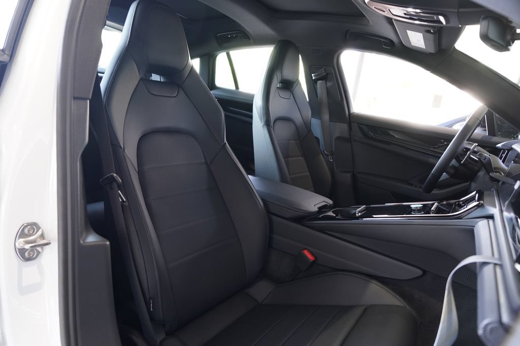 New 2026 Porsche Panamera RWD image 20