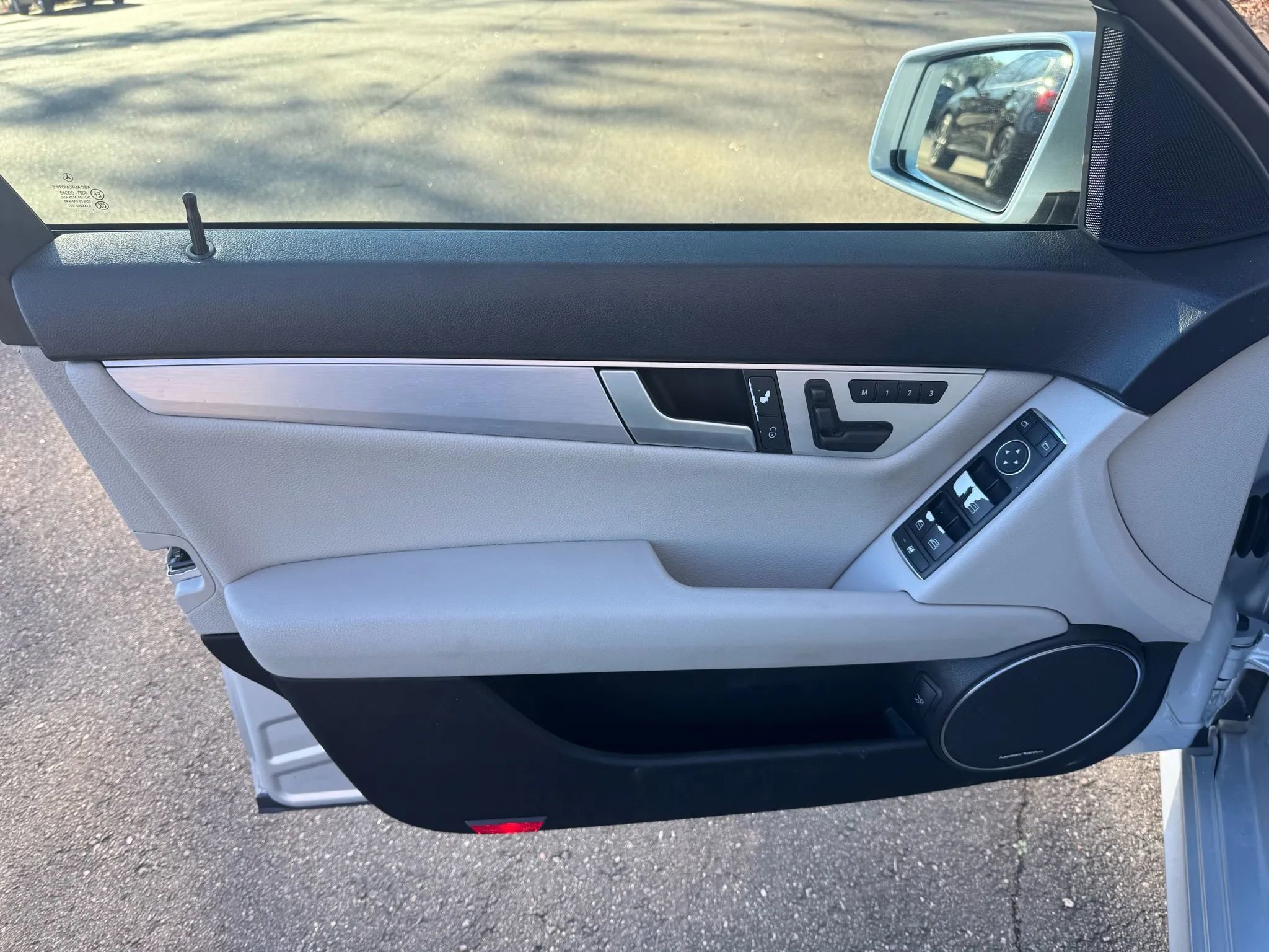 Used 2013 Mercedes-Benz C 250 Sedan image 17