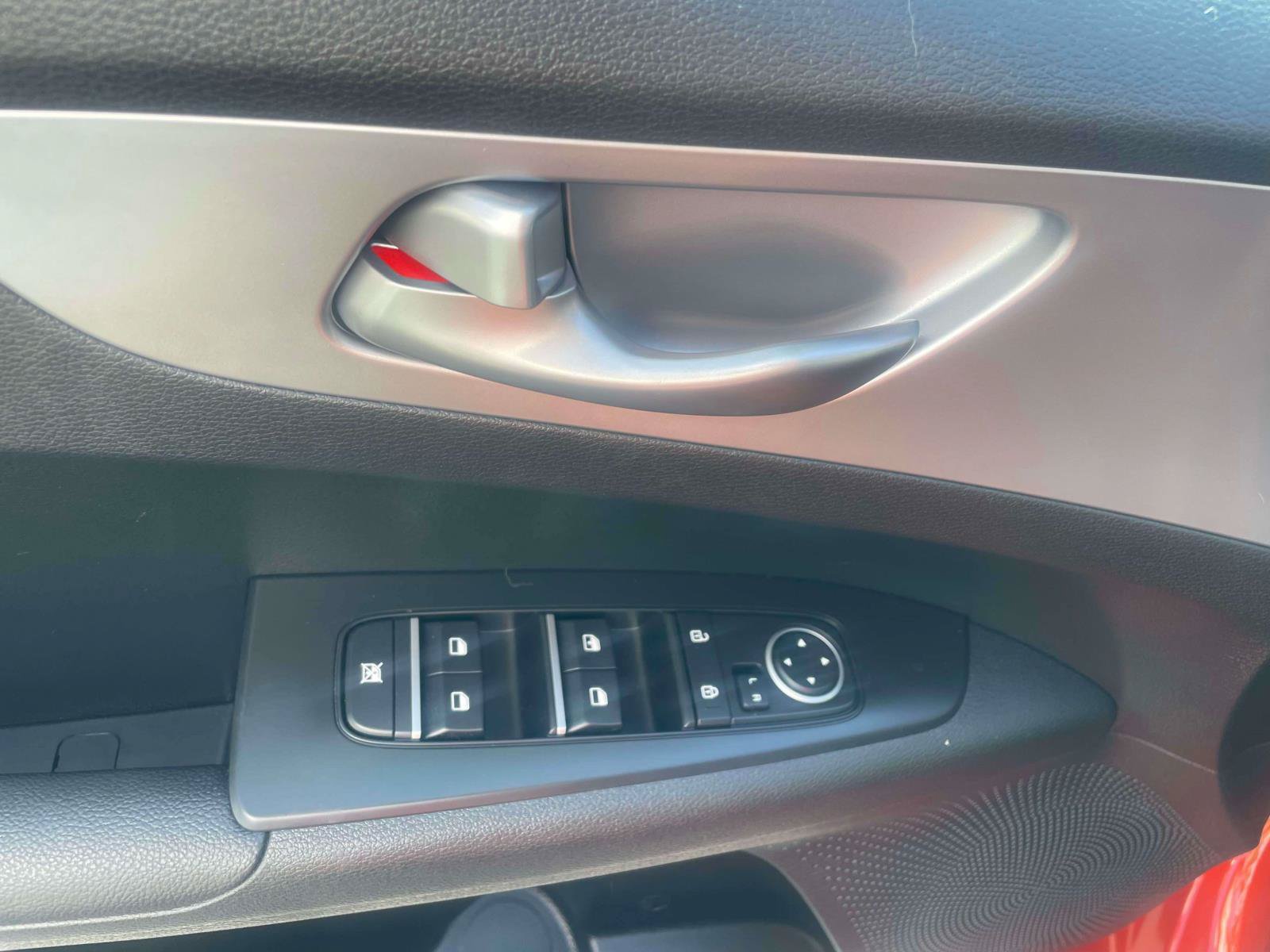Used 2023 Kia Forte LXS w/ LXS Technology Package FWD image 12