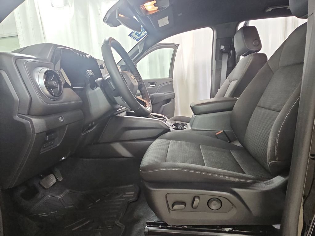 Certified 2023 Chevrolet Colorado LT w/ LT Convenience Package II image 18