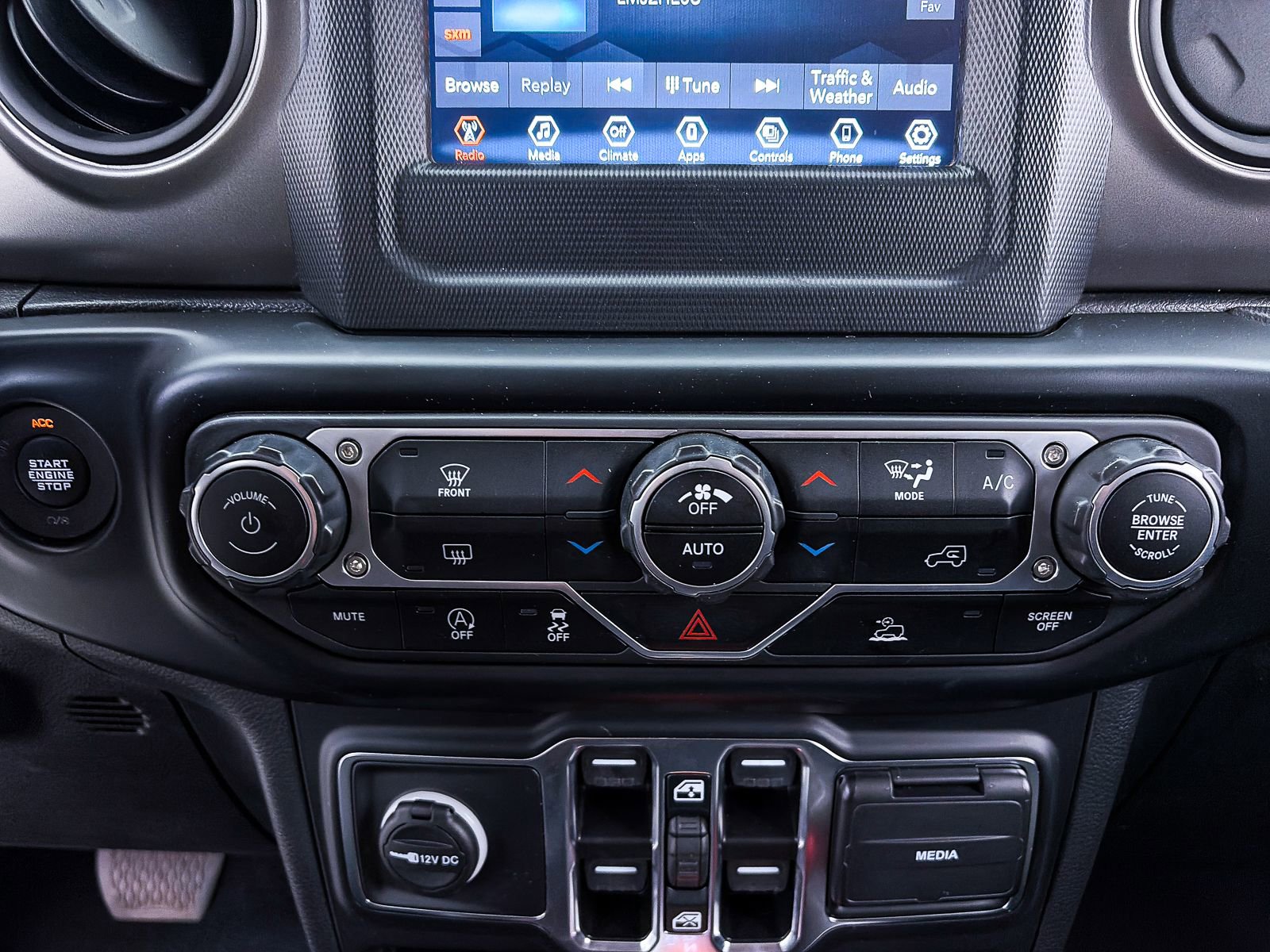 Used 2023 Jeep Gladiator Sport AWD/4WD image 18