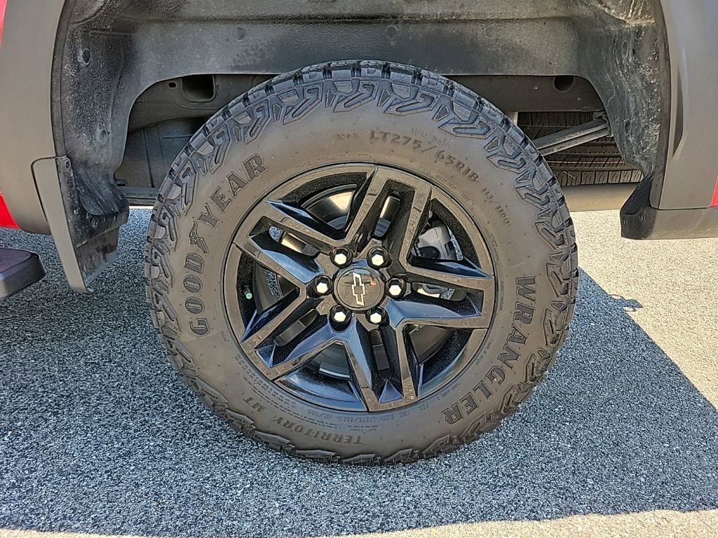 Used 2024 Chevrolet Silverado 1500 LT Trail Boss w/ Convenience Package II AWD/4WD image 8