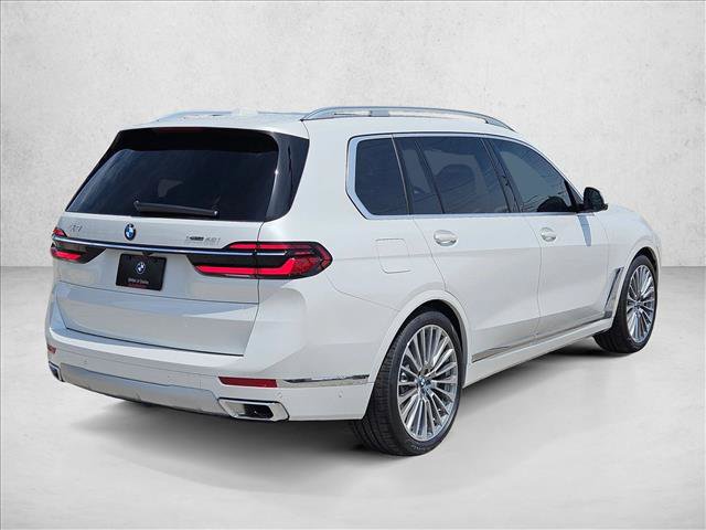 Used 2027 BMW X7 xDrive40i AWD/4WD image 2