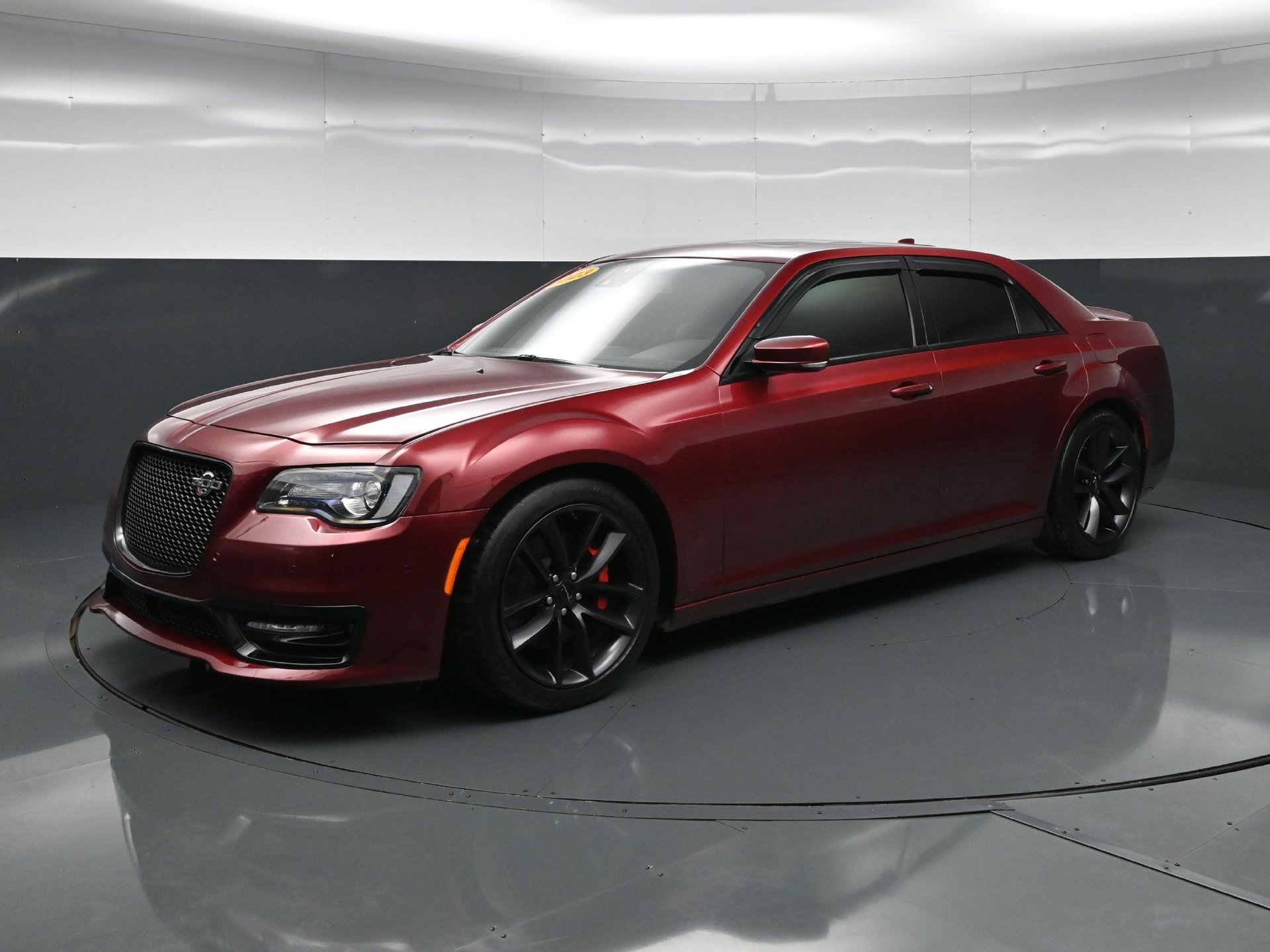 Used 2023 Chrysler 300 C RWD image 4