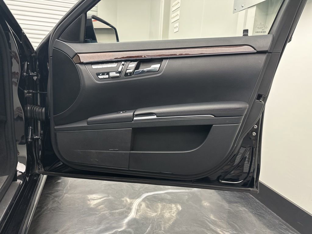 Used 2013 Mercedes-Benz S 550 4MATIC image 10