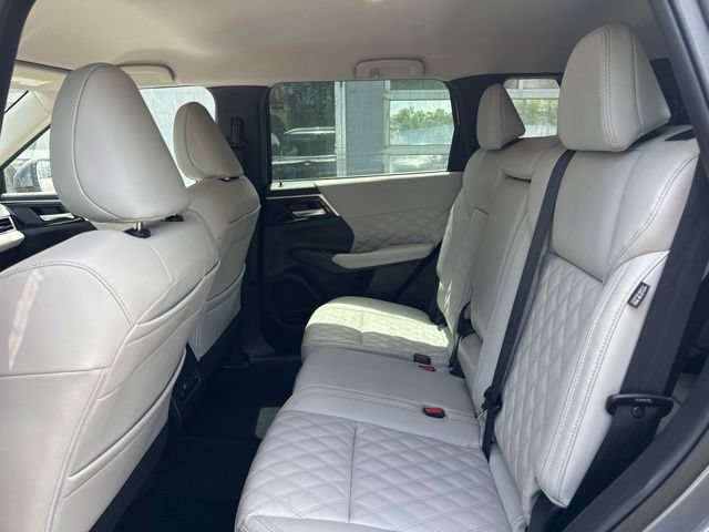 Used 2022 Mitsubishi Outlander SEL AWD/4WD image 17
