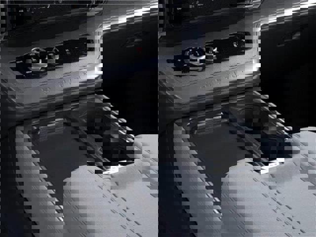 New 2025 Ford Expedition Active image 84