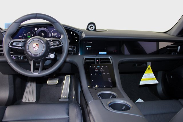 New 2025 Porsche Taycan image 14
