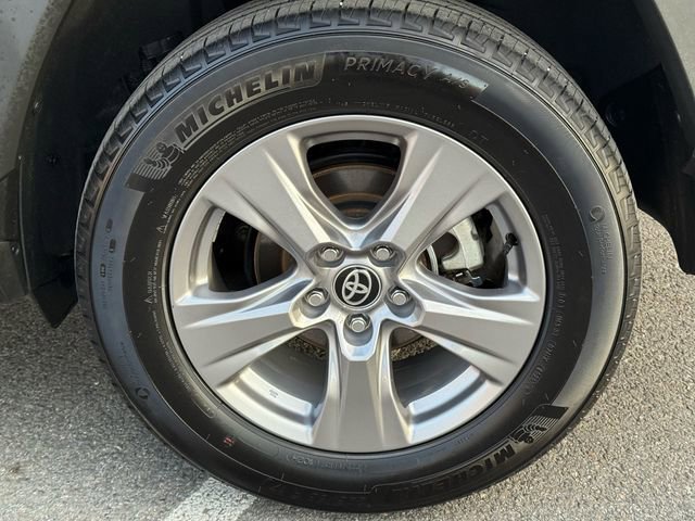 Certified 2025 Toyota RAV4 XLE image 34