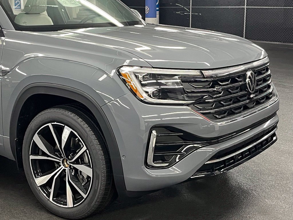 New 2026 Volkswagen Atlas Cross Sport SEL Premium R-Line AWD/4WD image 43
