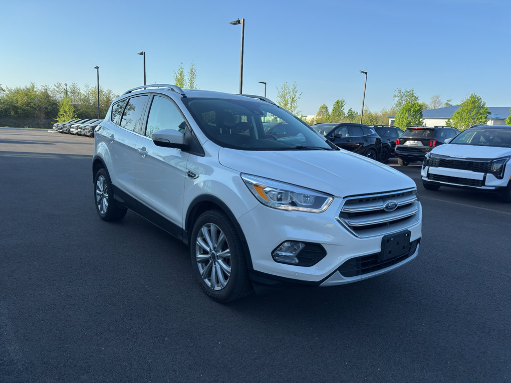Used 2017 Ford Escape Titanium w/ Equipment Group 301A AWD/4WD image 4