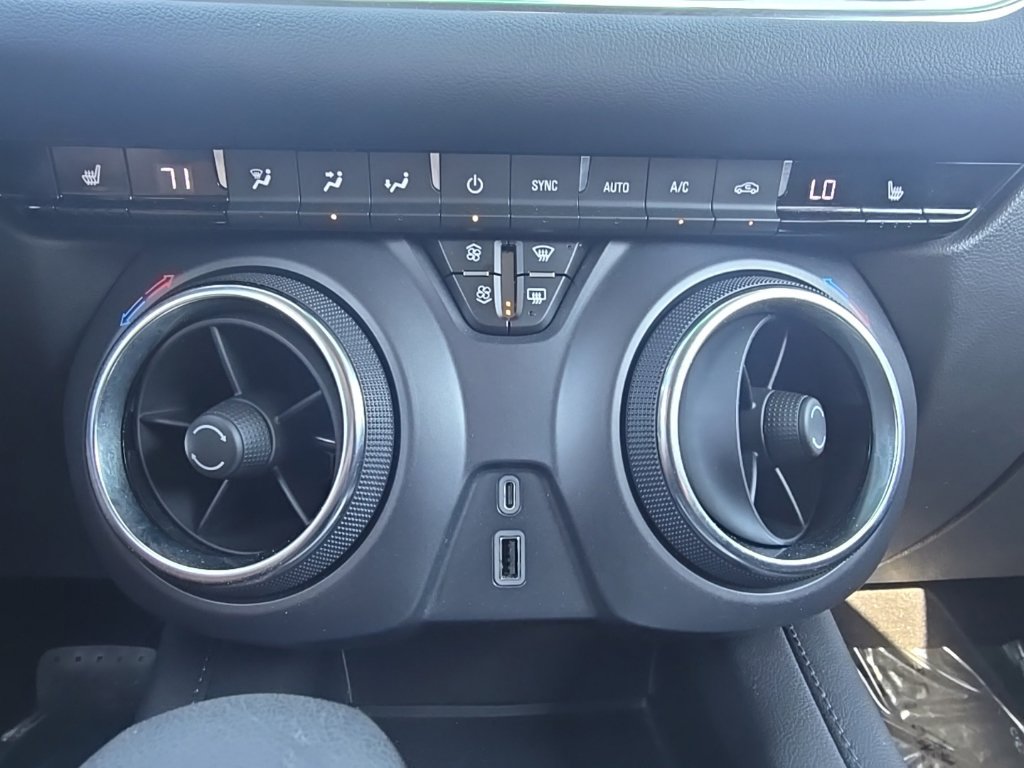 Used 2022 Chevrolet Blazer LT AWD/4WD image 19