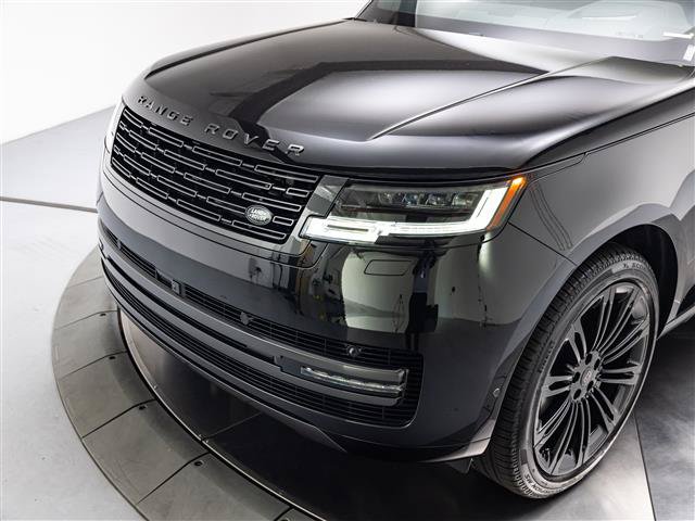 New 2027 Land Rover Range Rover Long Wheelbase SE AWD/4WD image 9
