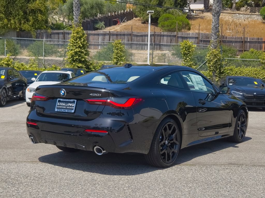 New 2026 BMW 430i Coupe w/ M Sport Package RWD image 18
