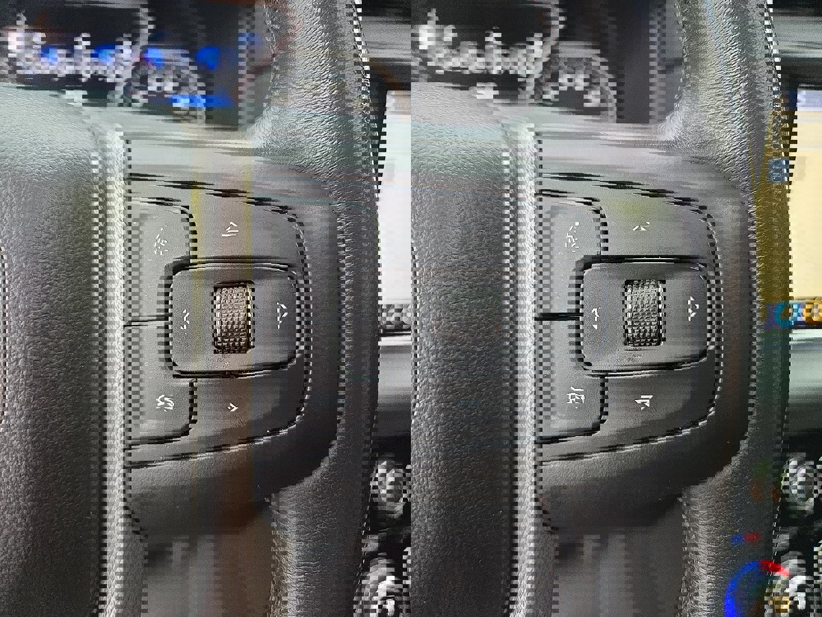 Used 2021 GMC Yukon Denali w/ Denali Ultimate Package image 24