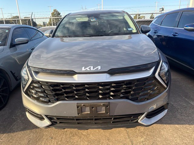 Used 2024 Kia Sportage EX FWD image 2