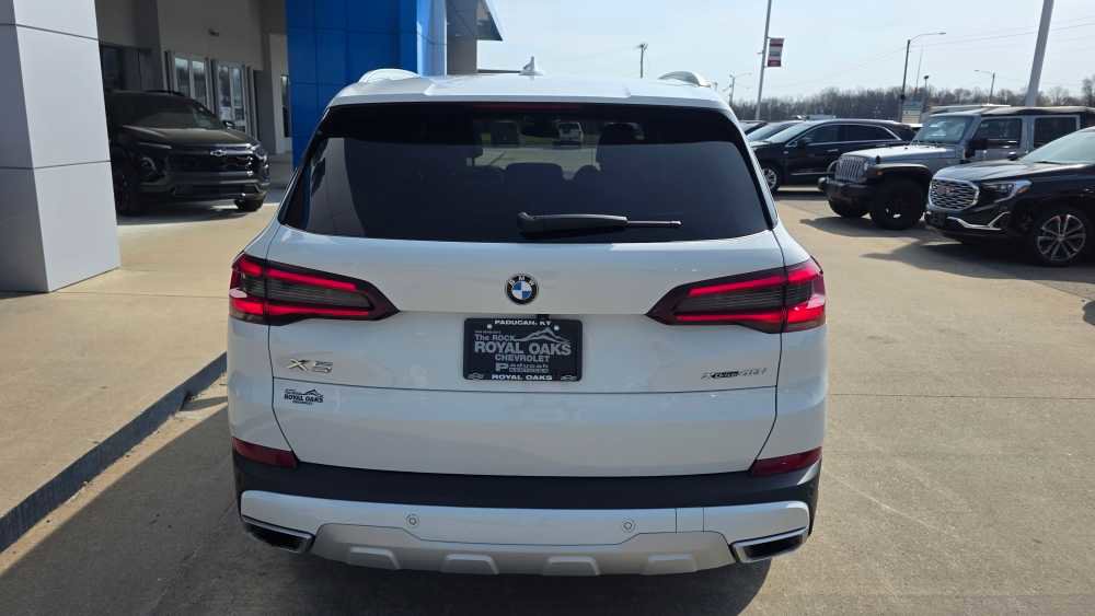 Used 2023 BMW X5 xDrive40i AWD/4WD image 4