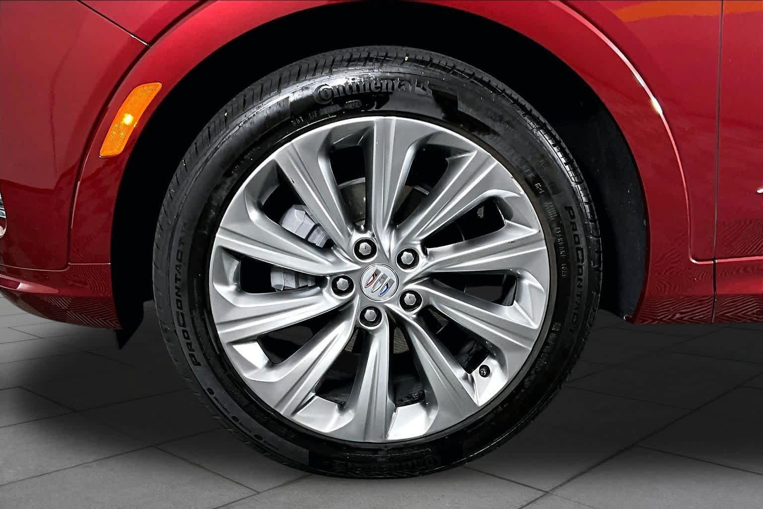 Certified 2025 Buick Envista Avenir FWD image 10