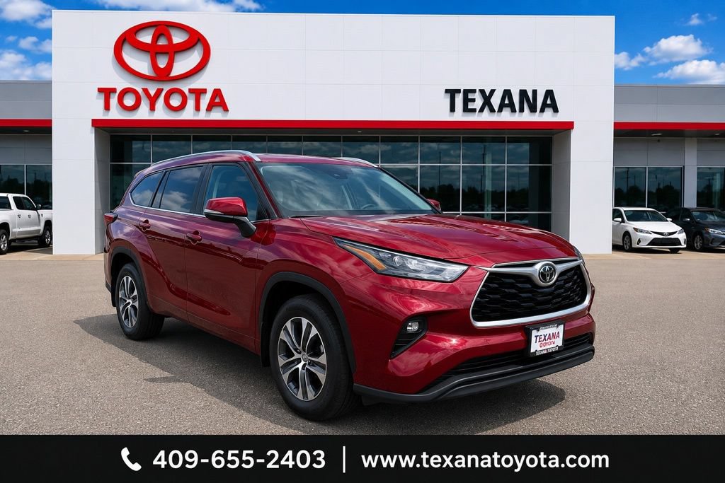 Used 2026 Toyota Highlander XLE AWD/4WD image 1