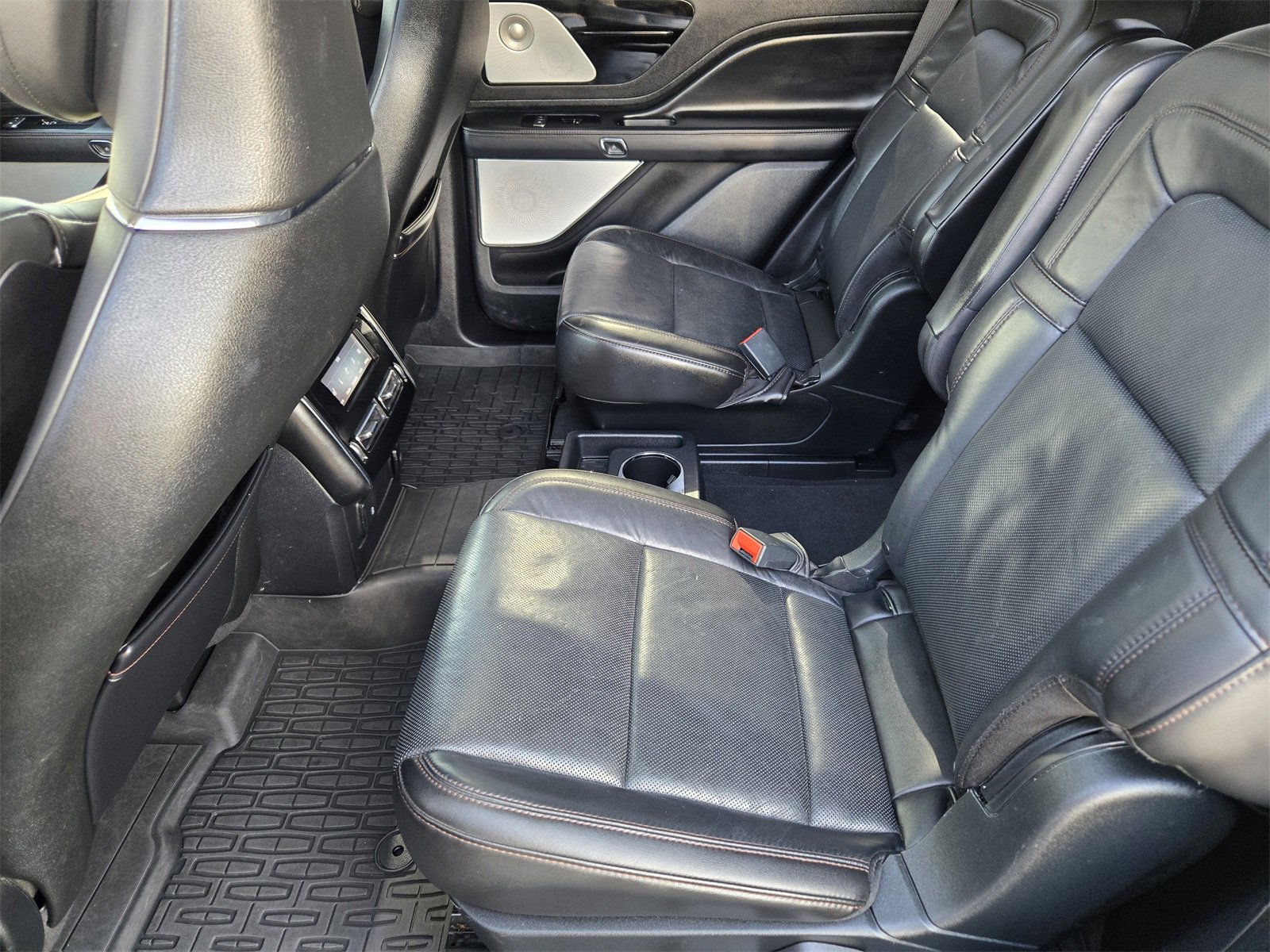 Used 2022 Lincoln Aviator Reserve w/ Equipment Group 201A image 28