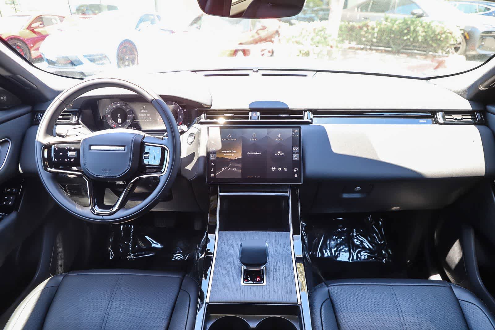 New 2026 Land Rover Range Rover Velar S AWD/4WD image 13