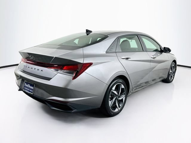Certified 2023 Hyundai Elantra SEL w/ Convenience Package FWD image 9