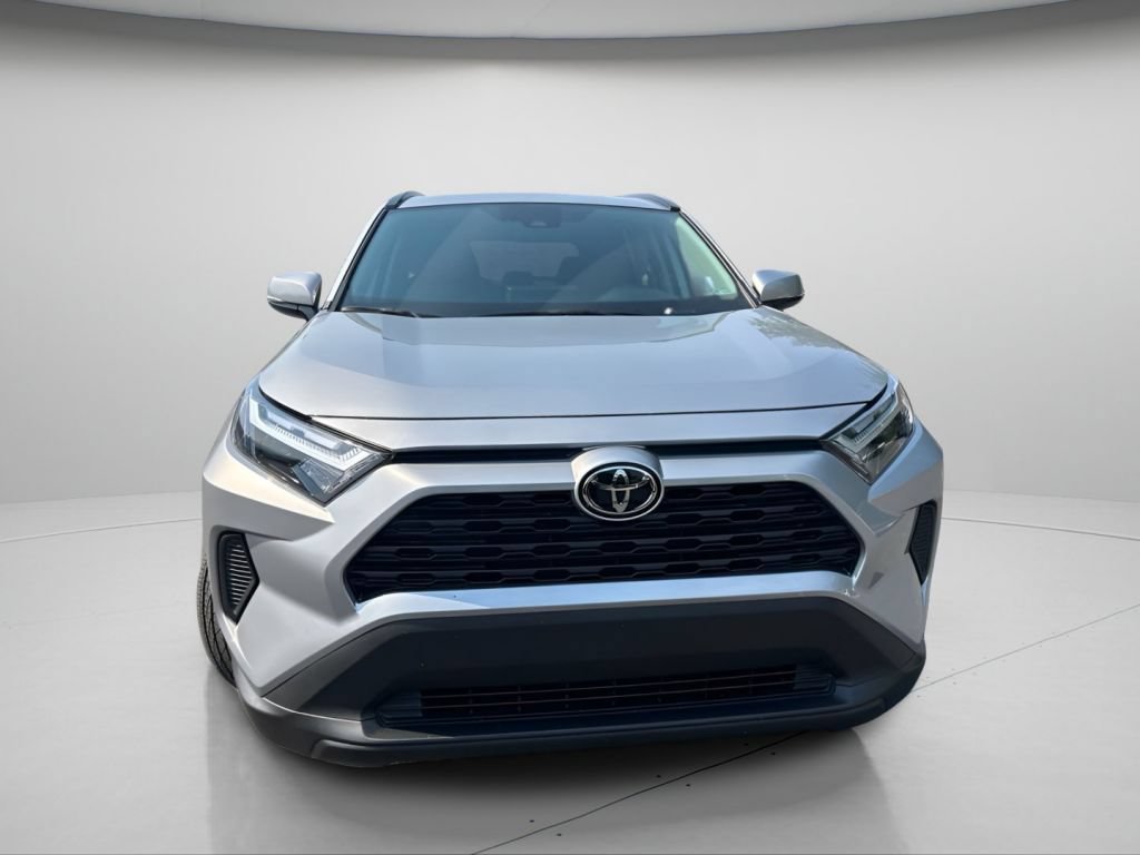 Used 2025 Toyota RAV4 XLE w/ Convenience Package AWD/4WD image 3