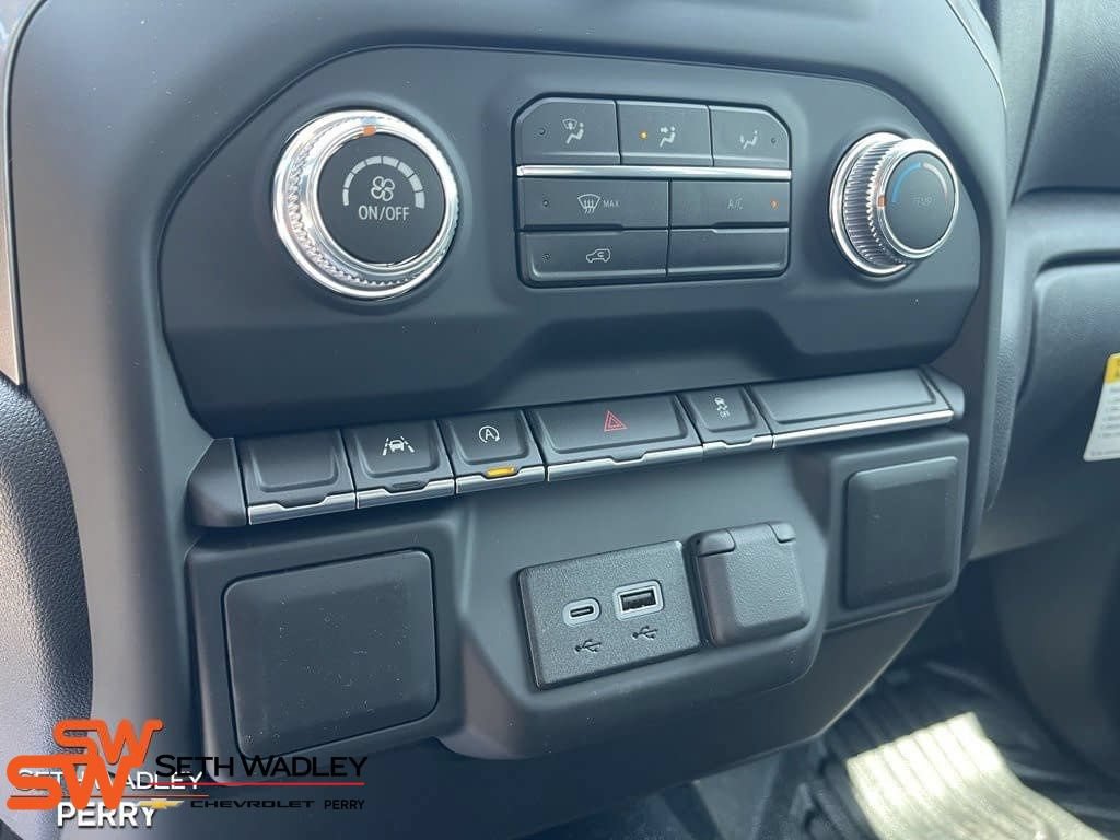 New 2025 GMC Sierra 1500 Pro AWD/4WD image 19