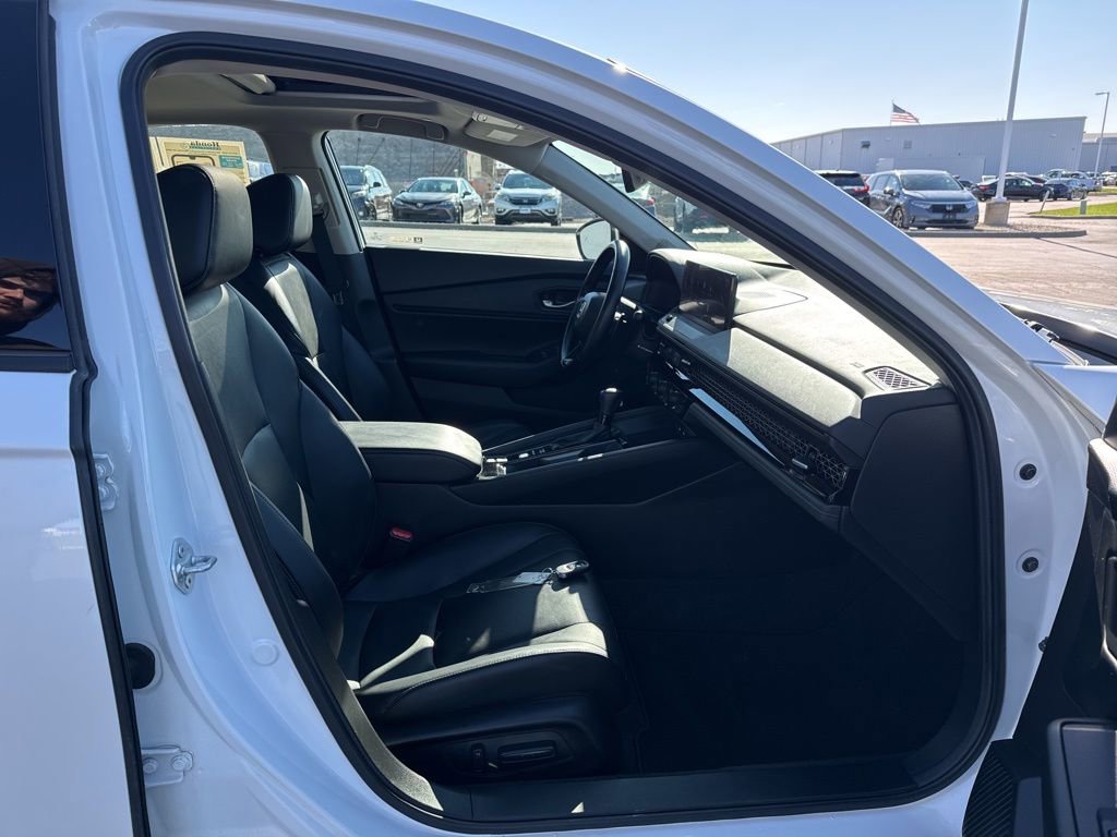 Used 2024 Honda Accord EX-L image 38