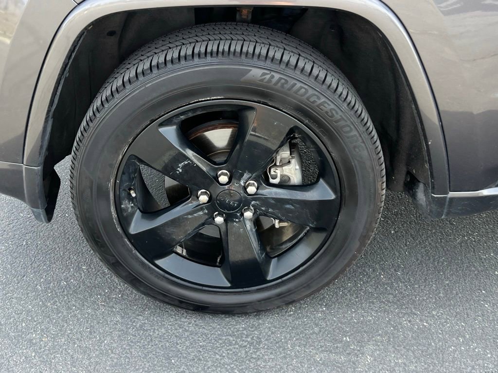 Used 2014 Jeep Grand Cherokee Altitude image 14