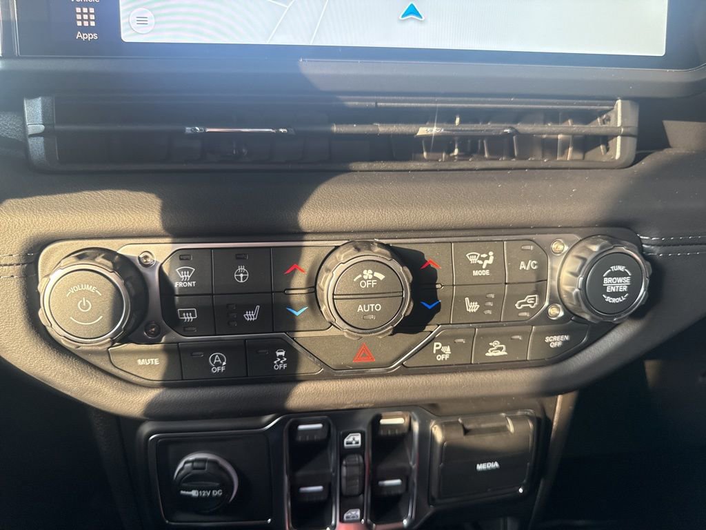 New 2026 Jeep Wrangler Sahara image 31