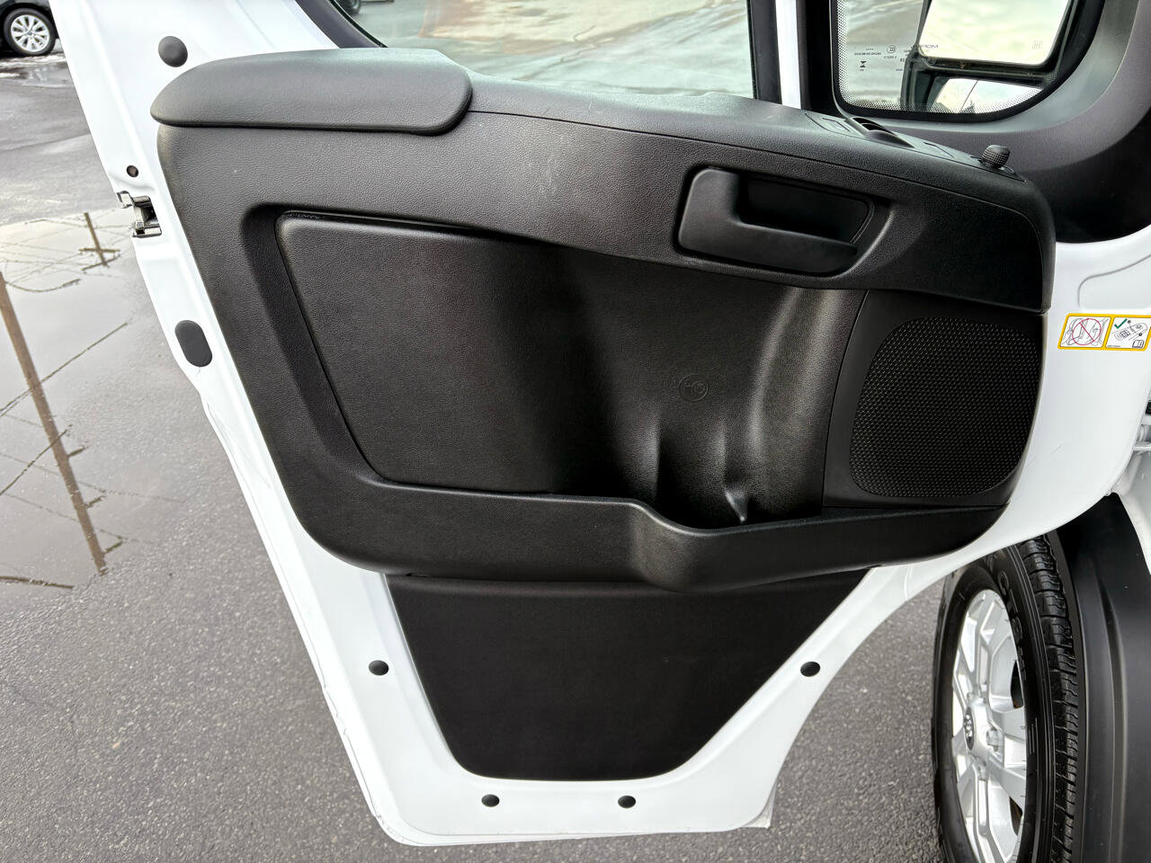 Used 2024 RAM ProMaster 2500 w/ Quick Order Package 22G SLT image 12