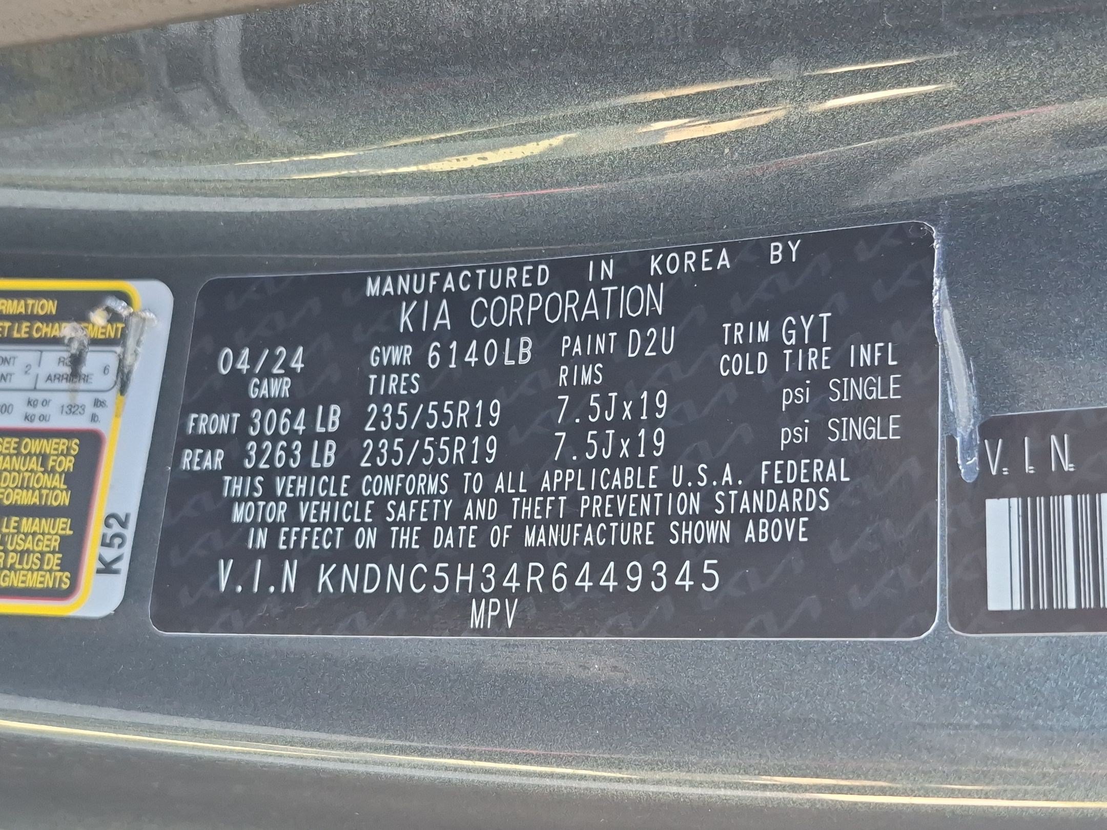 Used 2024 Kia Carnival EX FWD image 33